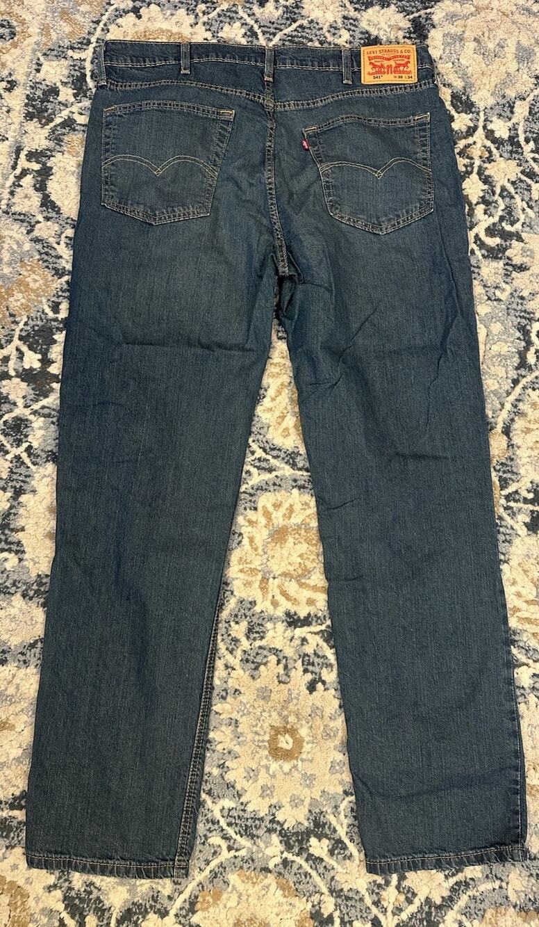 Levis 541 Jeans Mens 38x34~Actual 33” Medium Wash Athletic Taper Stretch Denim
